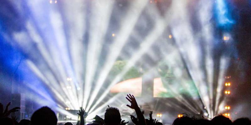 连续一周，每晚睡前狂饮咖啡，记录身体与意志的极限拉扯