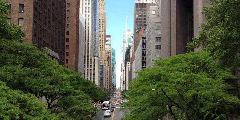 97色综合网首页截图展示，突出平台的多板块布局和清晰的分类导航