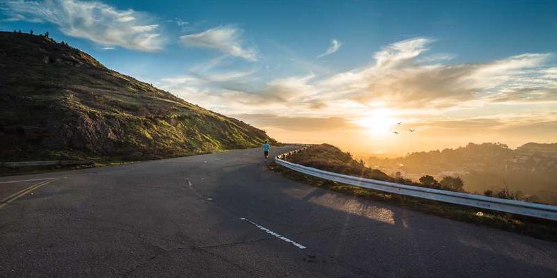 尝试撰写我的《反自传》，重点描绘所有选择中未被采纳的选项